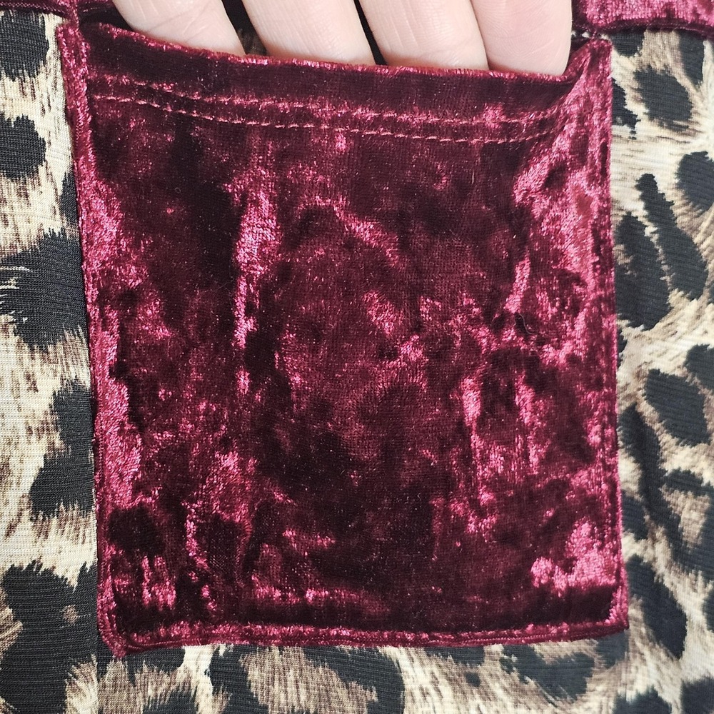 Lilypad Tunic Top Womens 3X Burgundy Velvet Leopard Print Long Sleeve Pocket - Picture 7 of 11